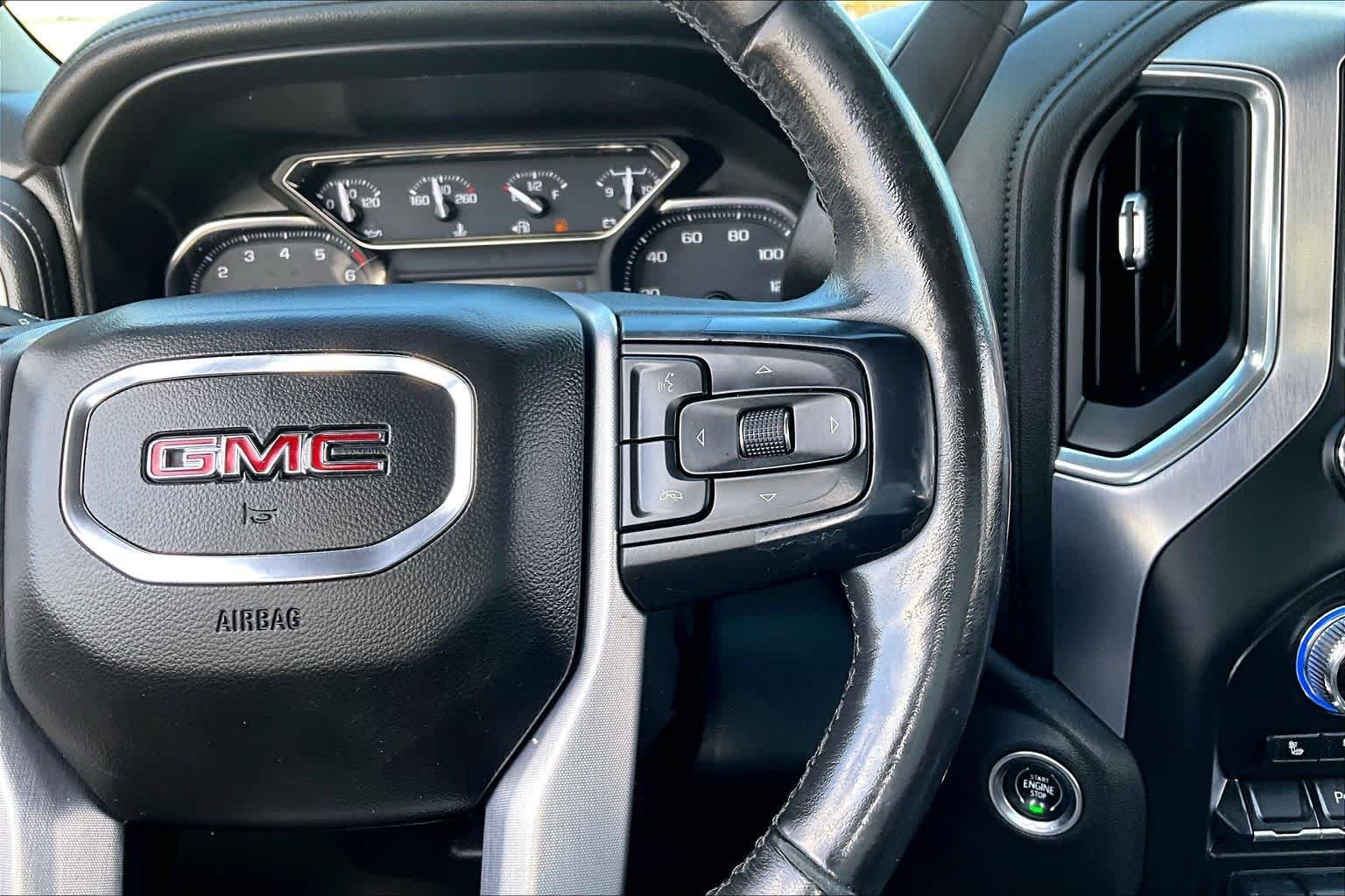 Used 2020 RED QUARTZ TINTCOAT GMC SLT image 24