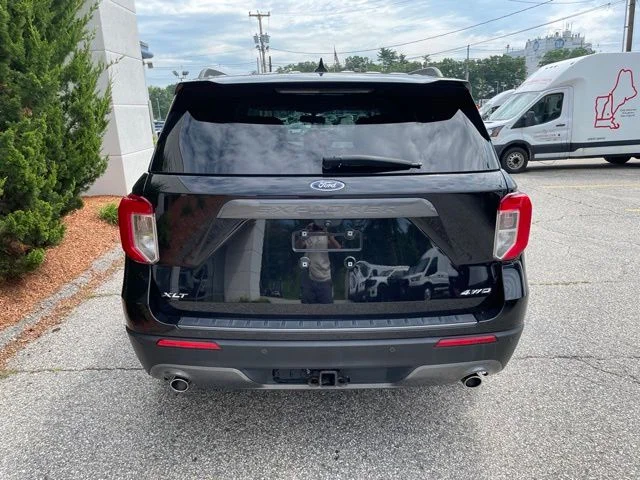 Used 2021 Black Ford XLT image 8