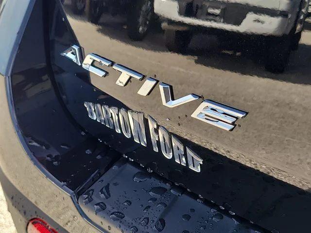 New 2027 Black Metallic Ford Active image 9