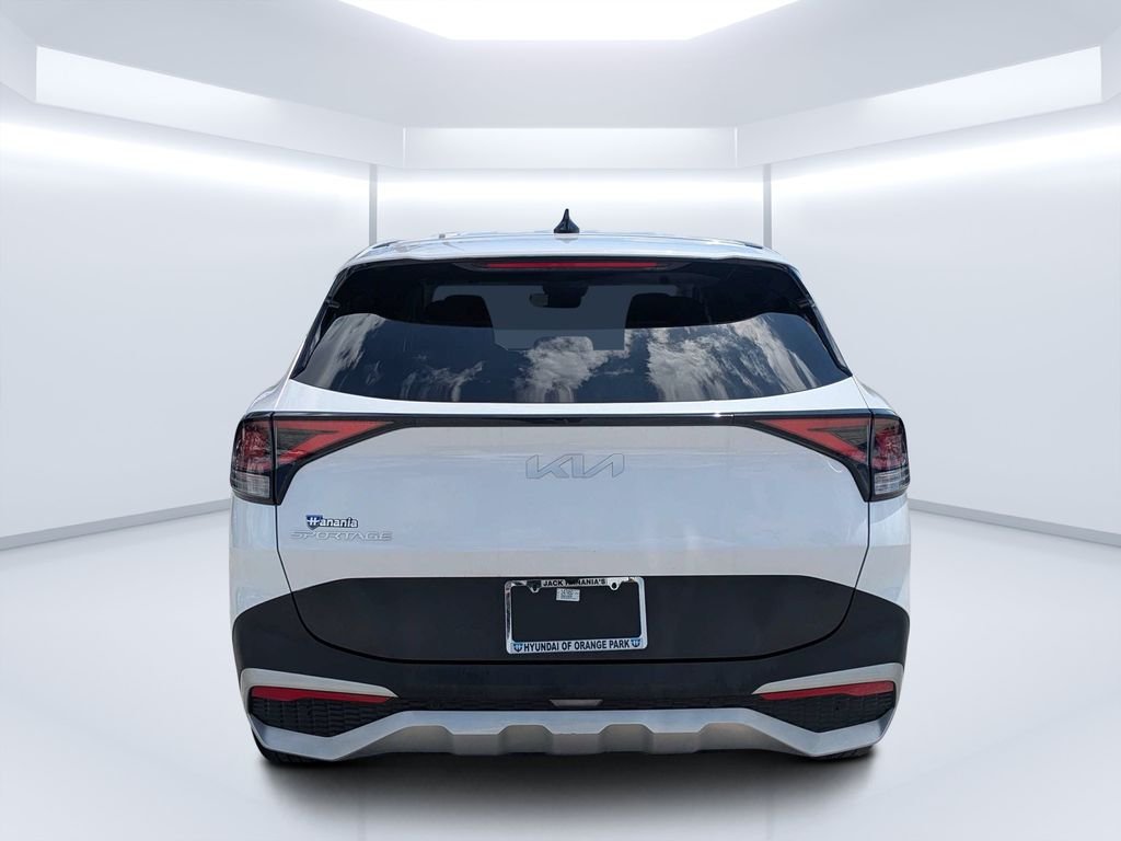 Used 2024 White Kia EX image 4