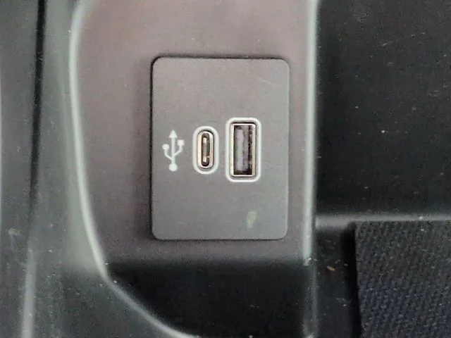 New 2026 Oxford White Ford XLT image 23