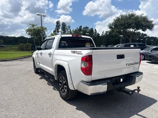 Used 2014 Super White Toyota SR5 Crew Cab Pickup image 3