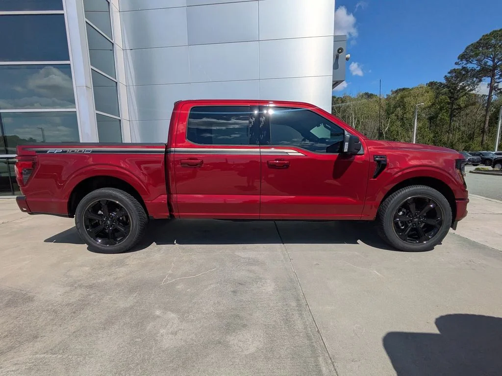 New 2026 Ruby Red Metallic Tinted Clearcoat Ford XLT image 3