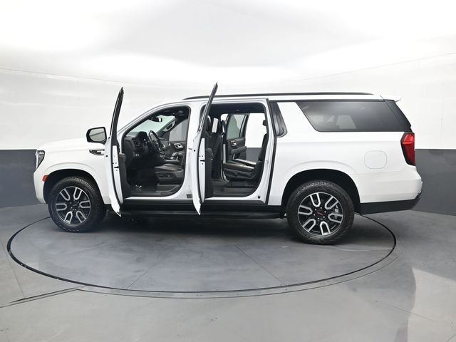 Used 2021  GMC AT4 image 45