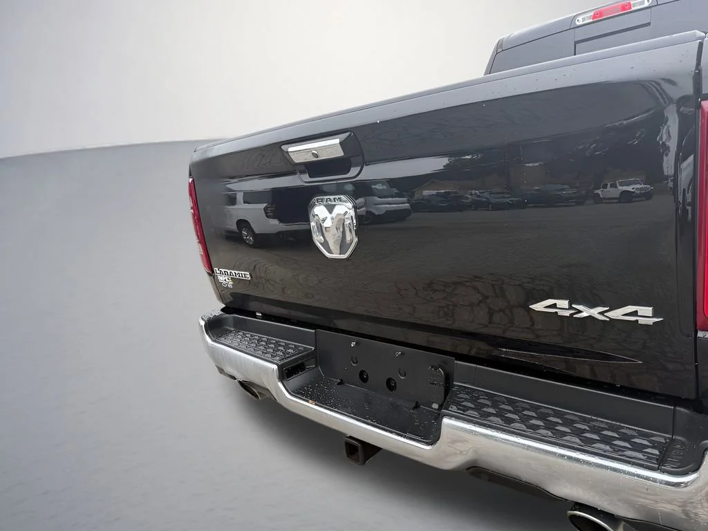 Used 2019  Ram Laramie image 33