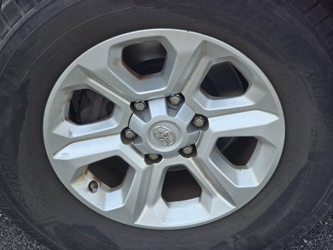 Used 2015 Red Toyota SR5 Premium image 8