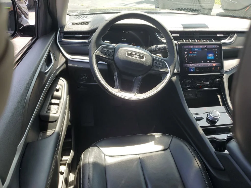 Used 2023 Gray Jeep Limited image 11