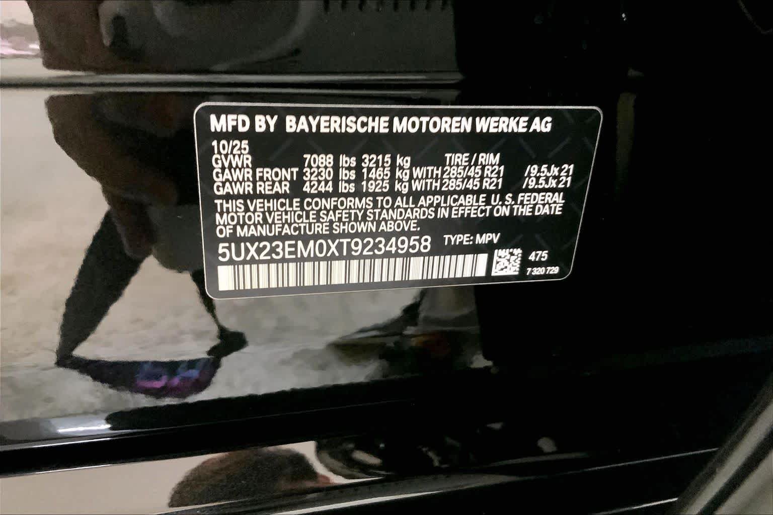 New 2026 Black Sapphire Metallic BMW xDrive40i image 21