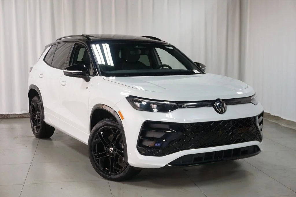 New 2026 Opal White Volkswagen 2.0T SE R-Line Black image 2