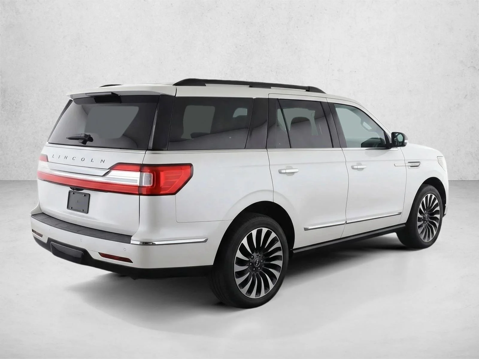 Used 2022 Pristine White Metallic Tri-Coat Lincoln Black Label image 7