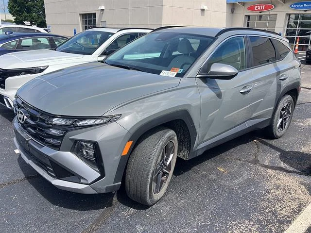 Used 2026 Hampton Gray Metallic Hyundai SEL image 3