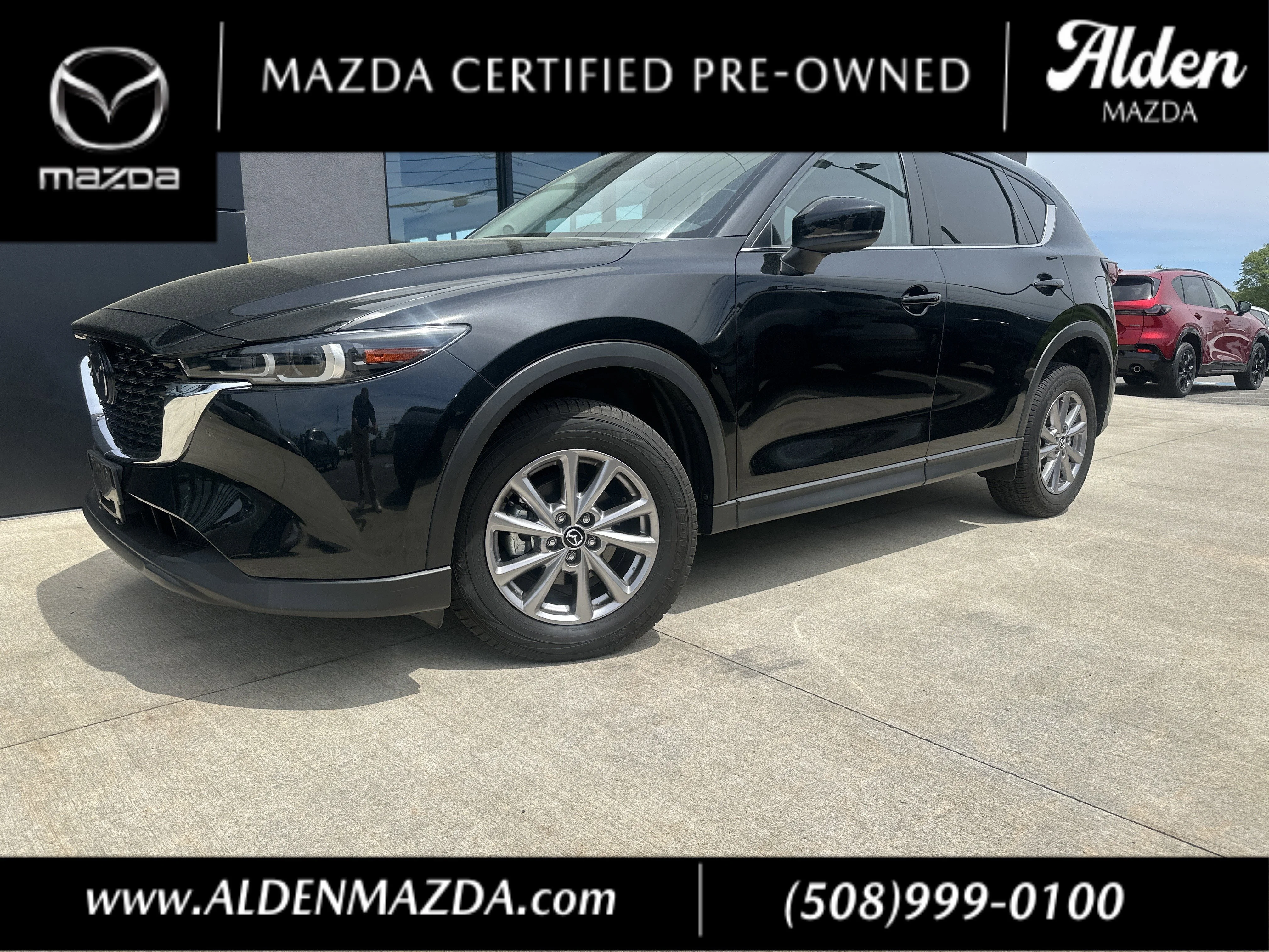 2023 Mazda CX-5 S Preferred package Auto AWD's photo