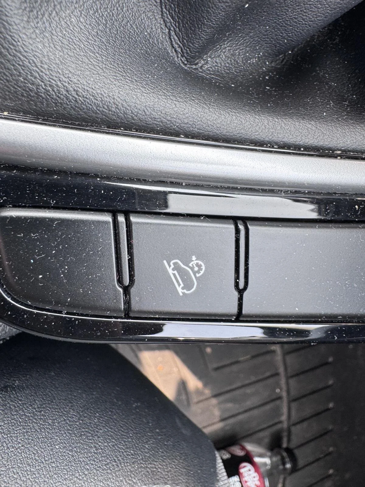 Used 2022 Clear White/Black Roof Kia S image 19