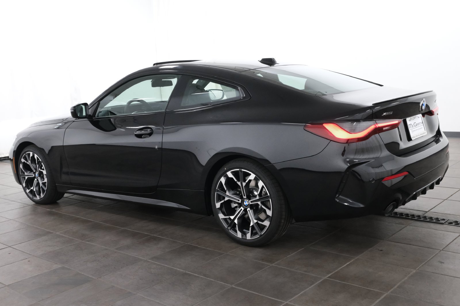 New 2027 Black Sapphire Metallic BMW 430i xDrive image 4