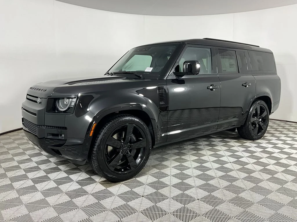 New 2026 Santorini Black Land Rover X-Dynamic SE image 1