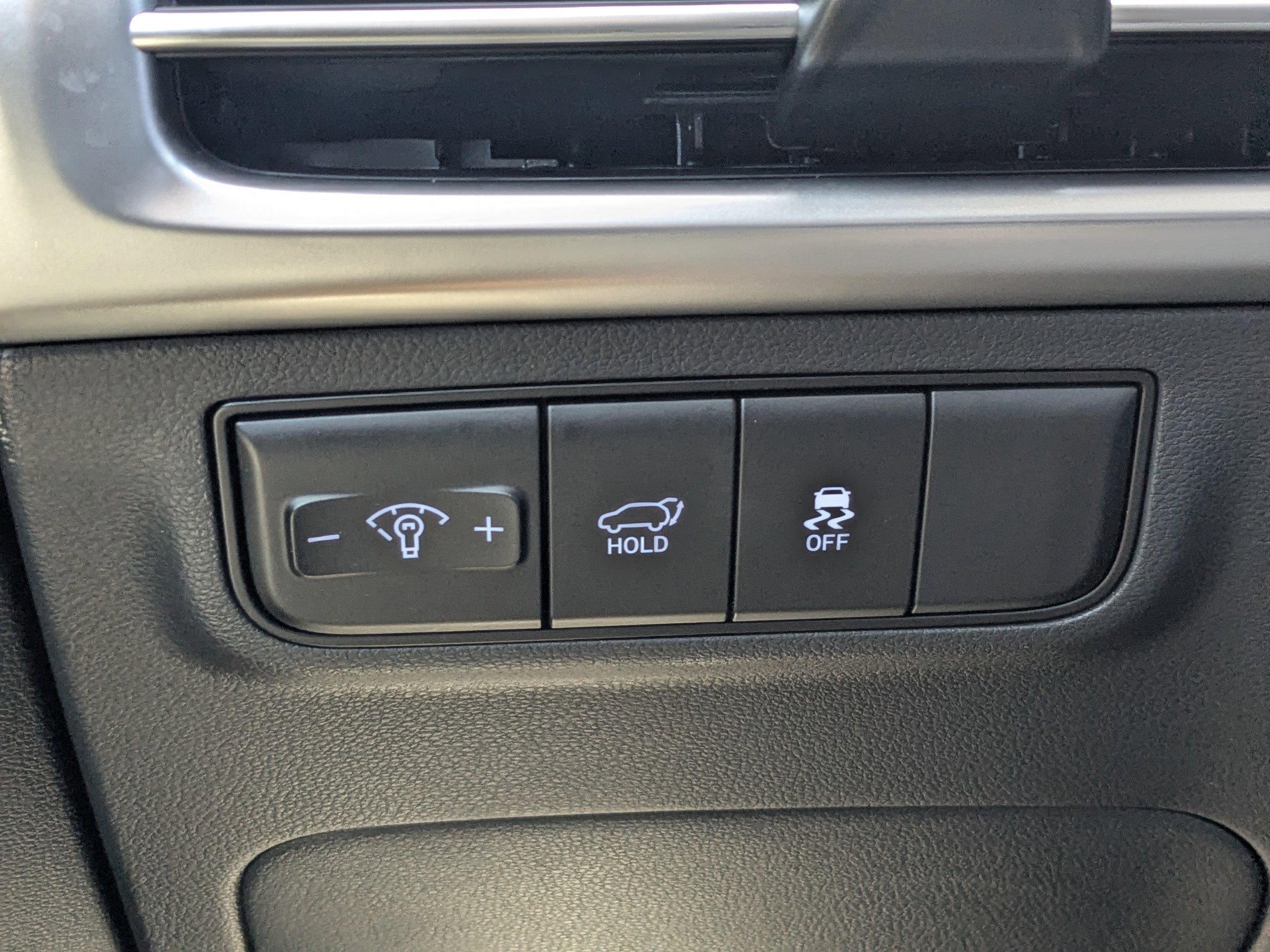 New 2026 Serenity White Pearl Hyundai SEL FWD image 29