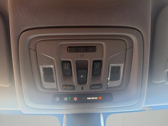Used 2019 Red GMC SLT image 31