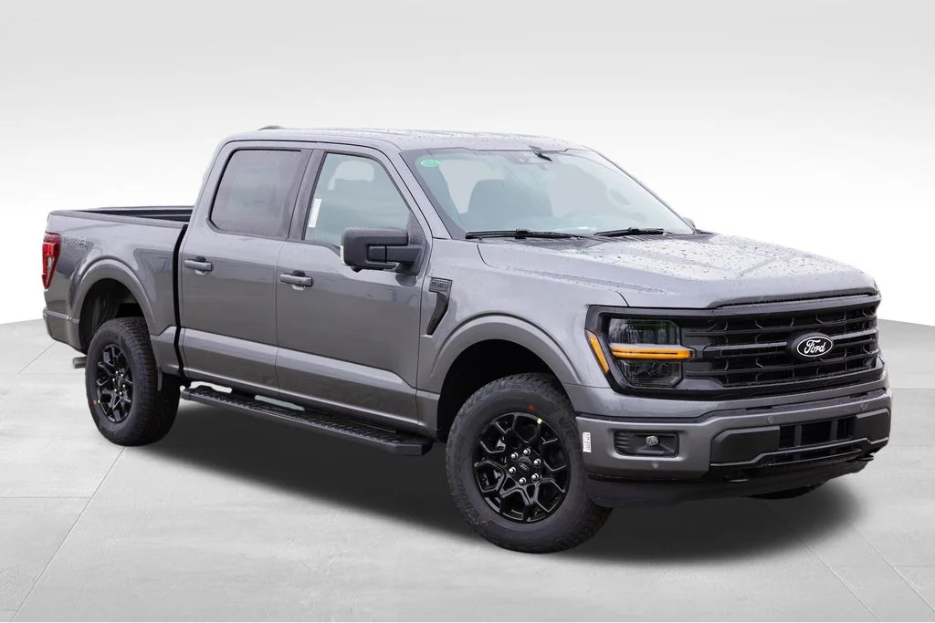 New 2026 Carbonized Gray Metallic Ford XLT image 1