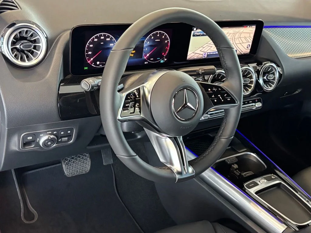 Used 2026 White Mercedes-Benz GLA 250 image 13