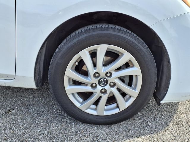 Used 2013 White Mazda i Touring image 9