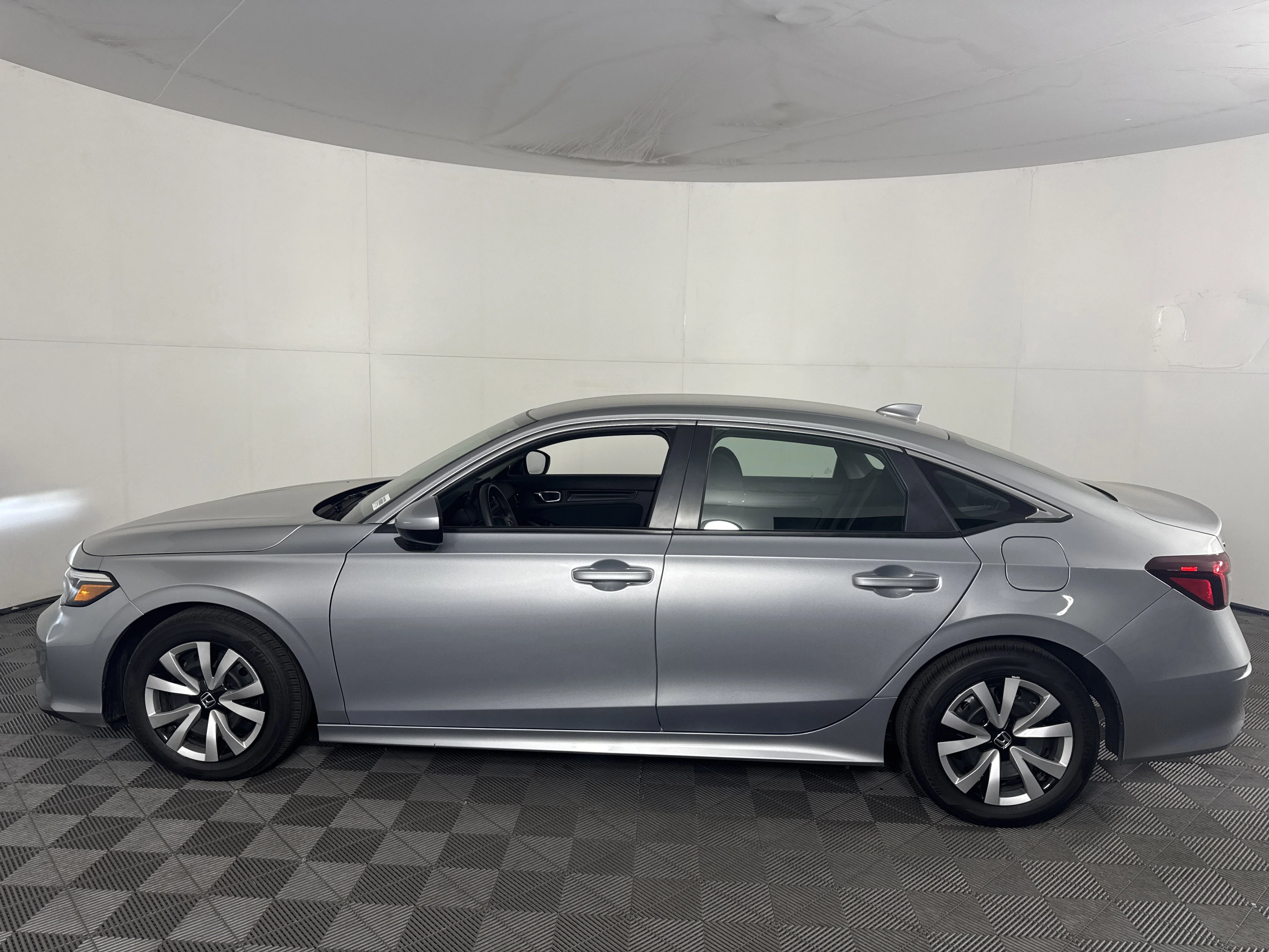 2026 Honda Civic LX - Photo 7