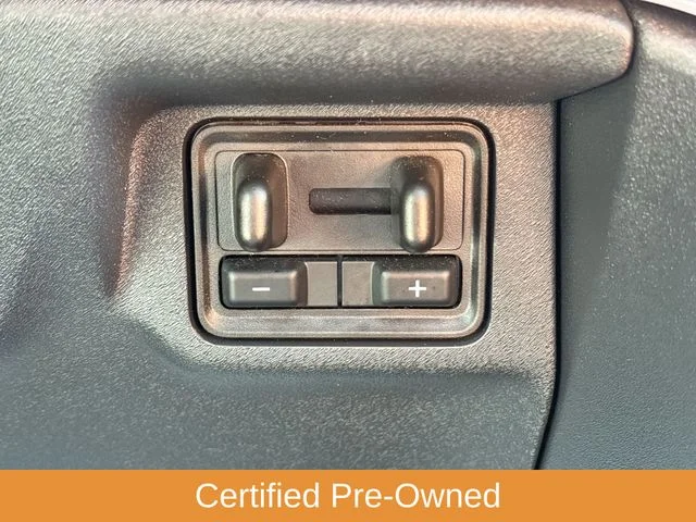 Used 2025 White Ford Platinum image 38