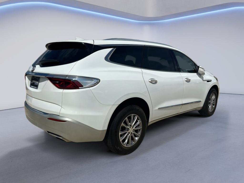 Used 2023 Summit White Buick Essence image 2