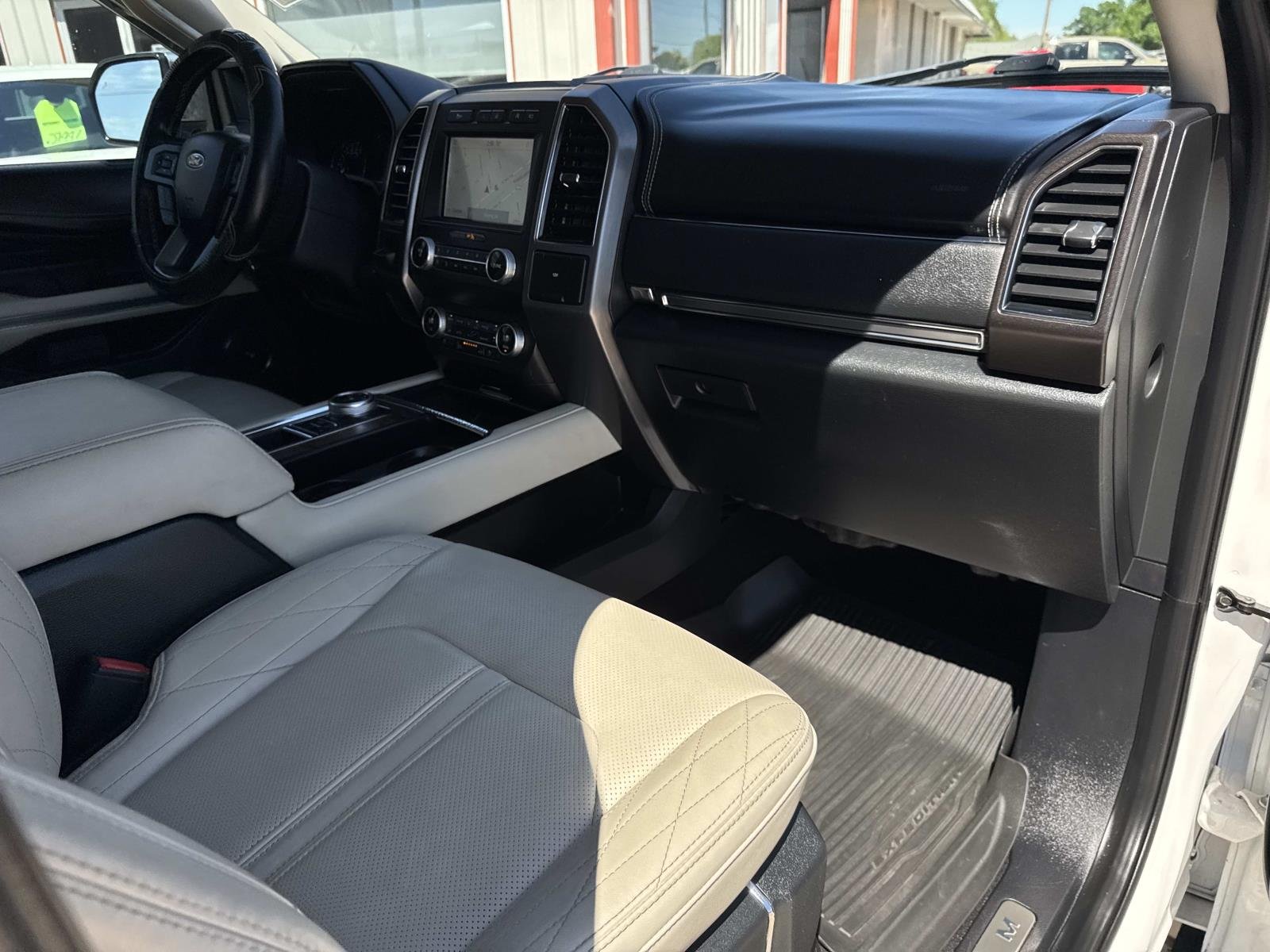 Used 2021 Star White Metallic Tri-Coat Ford Platinum image 13