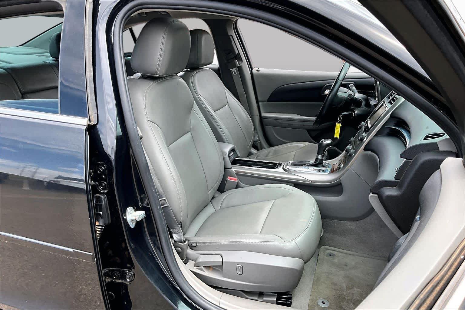 Used 2013 Black Granite Metallic Chevrolet LT image 8