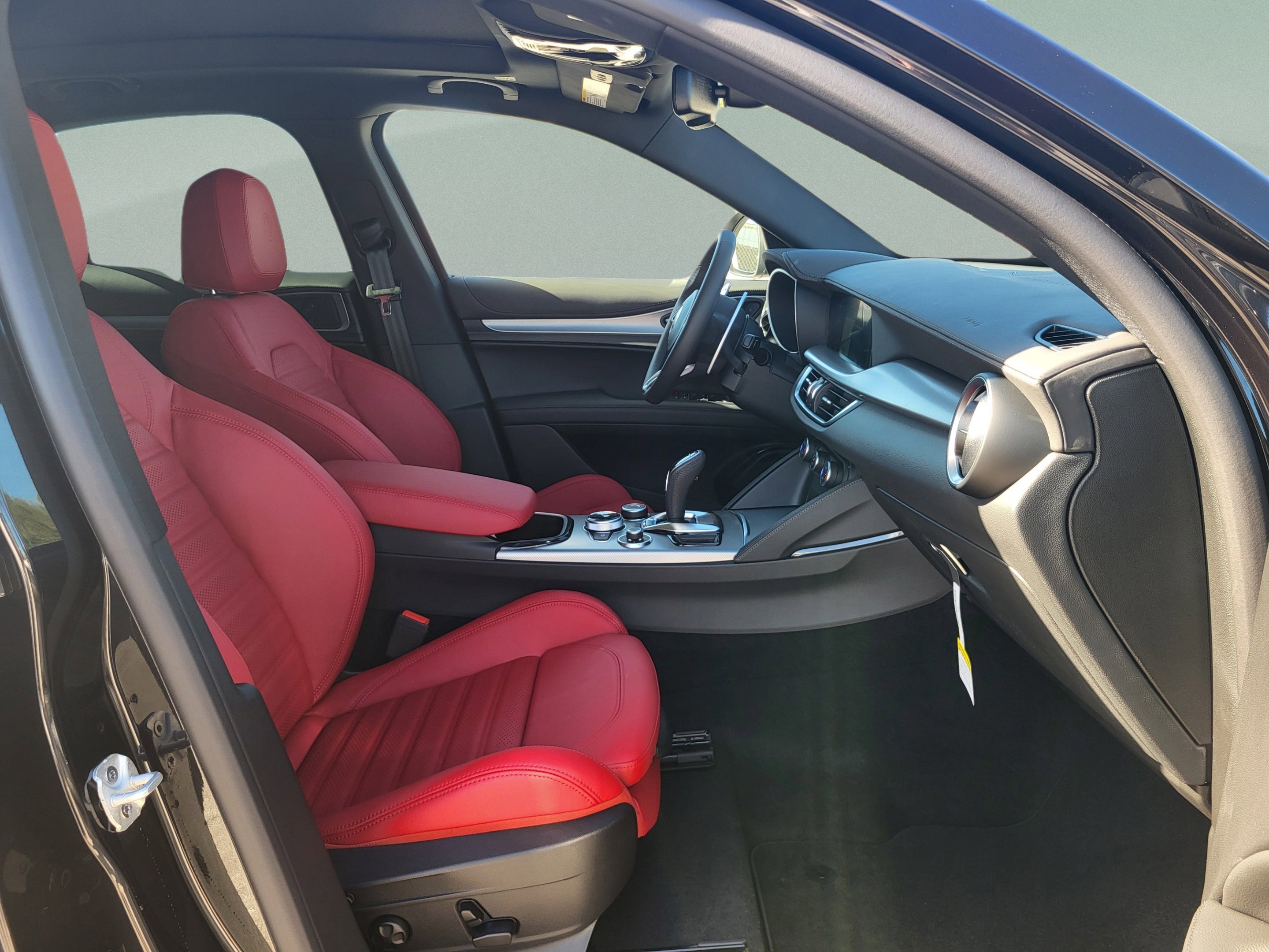 2026 Alfa Romeo Stelvio Base - Photo 22