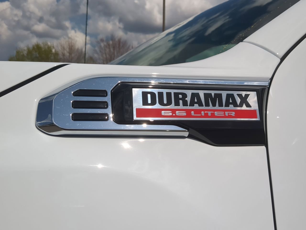 New 2026 Summit White GMC SLT image 33