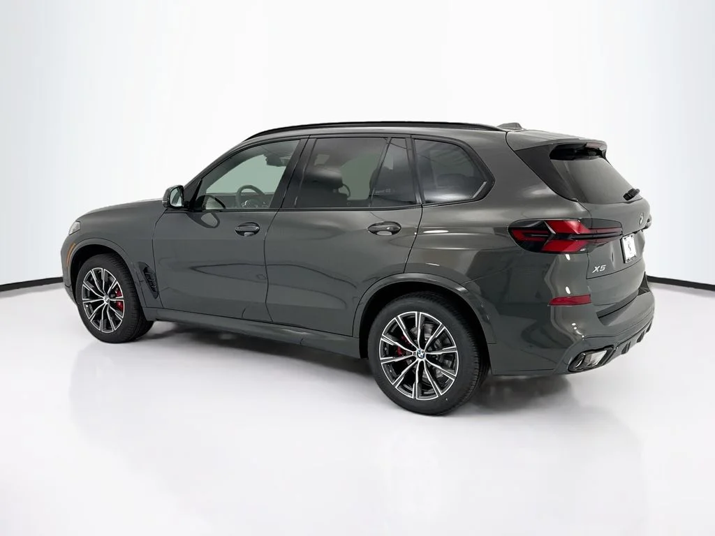New 2026 Gray BMW xDrive40i image 7