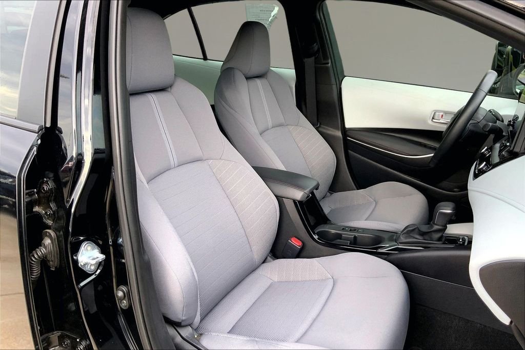 Used 2025 Midnight Black Metallic Toyota SE image 7