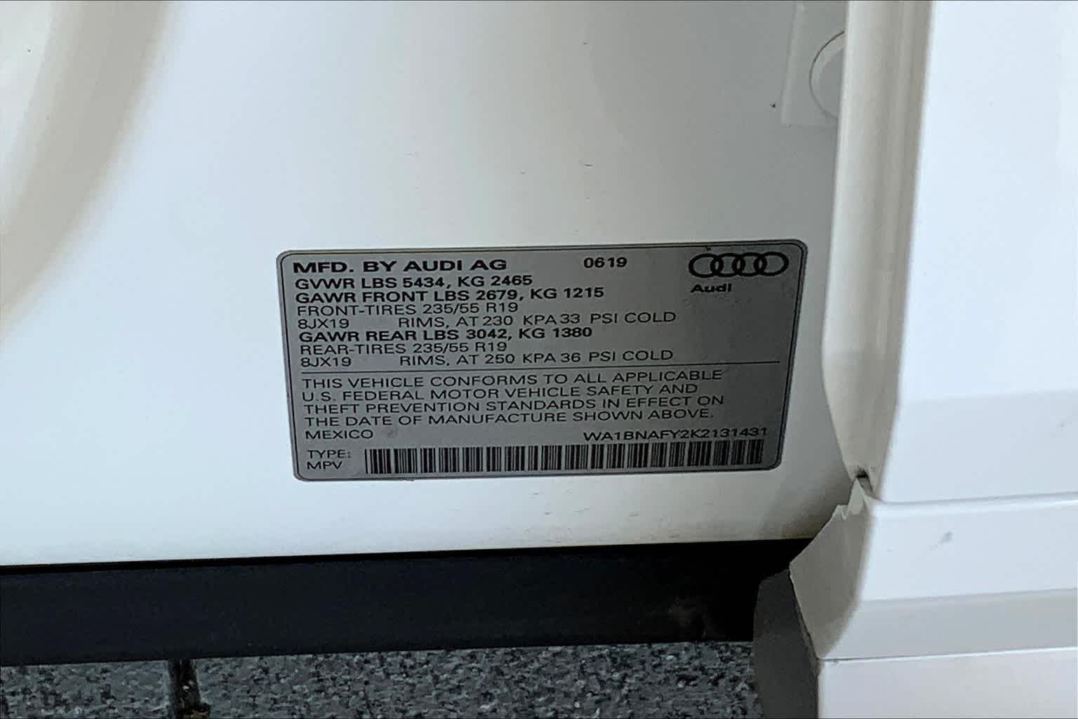 Used 2019 Ibis White Audi Premium Plus image 31