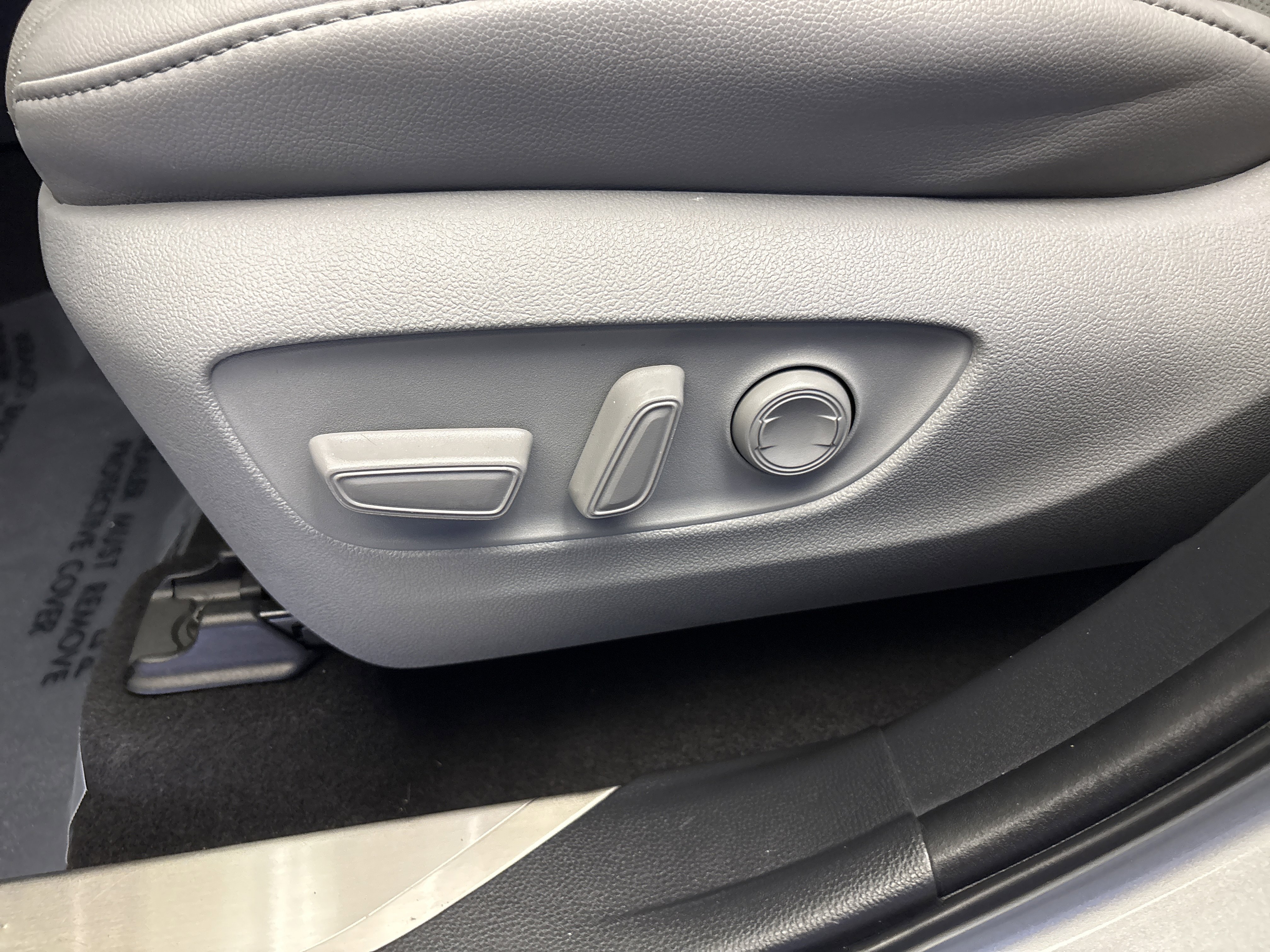 Used 2023 Celestial Silver Metallic Toyota Platinum image 13