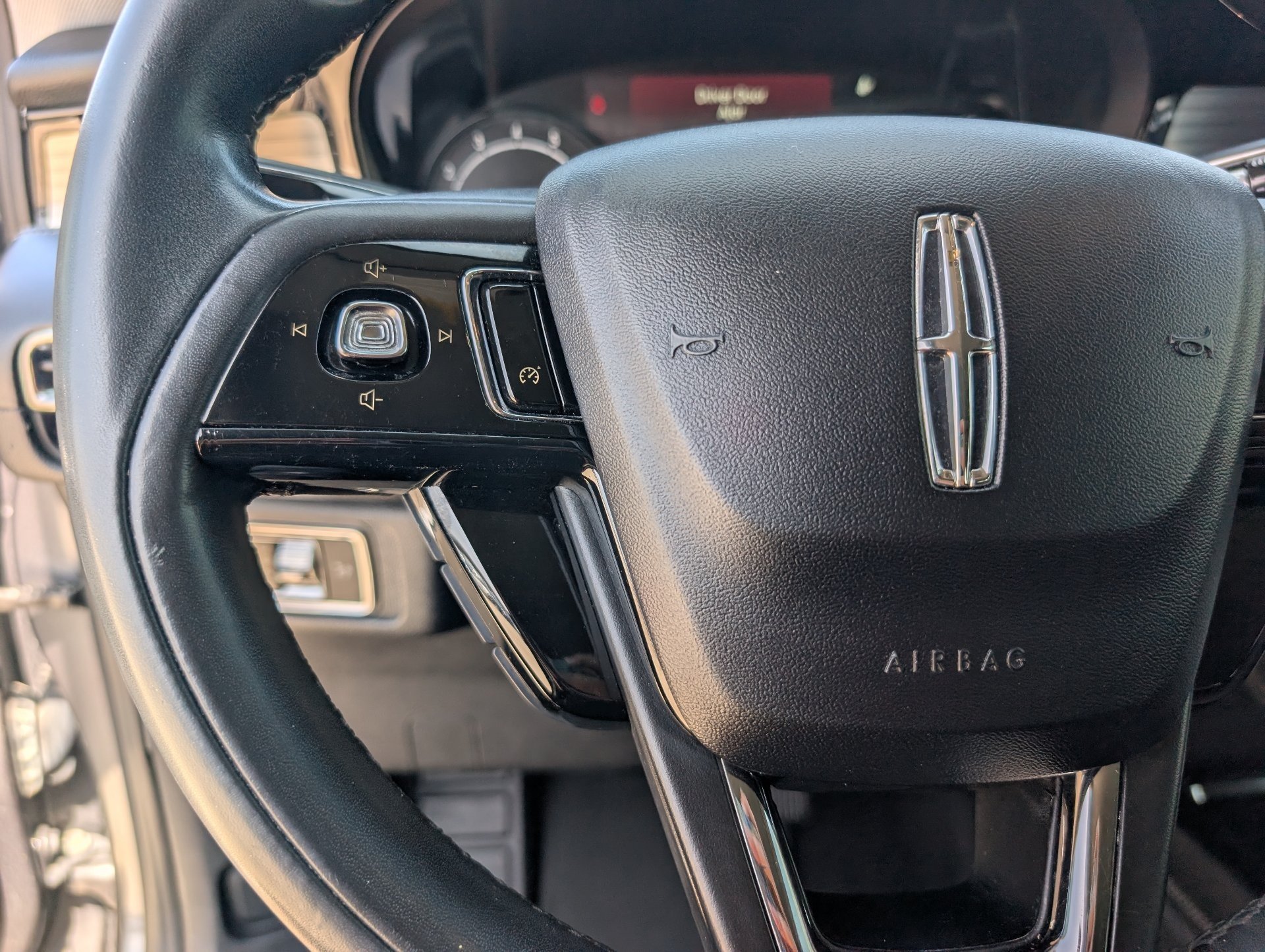 Used 2021 Gray Lincoln Standard image 13
