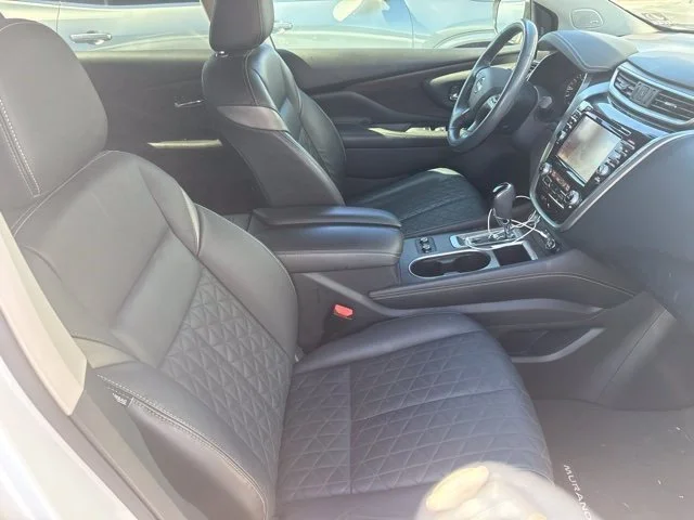 Used 2023 White Nissan Platinum image 22