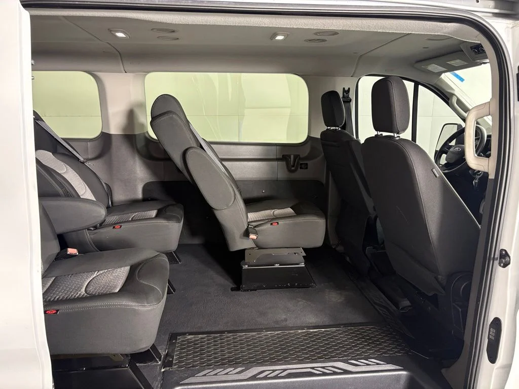 Used 2023 White Ford XLT image 33