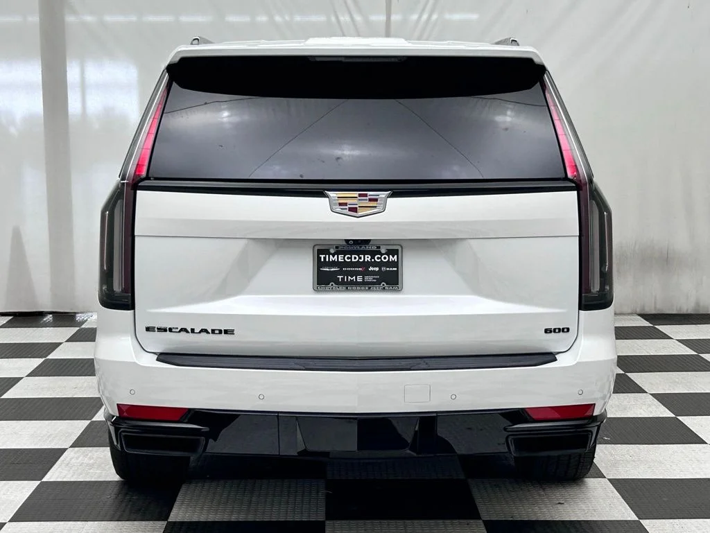 Used 2022 White Cadillac Sport Platinum image 6
