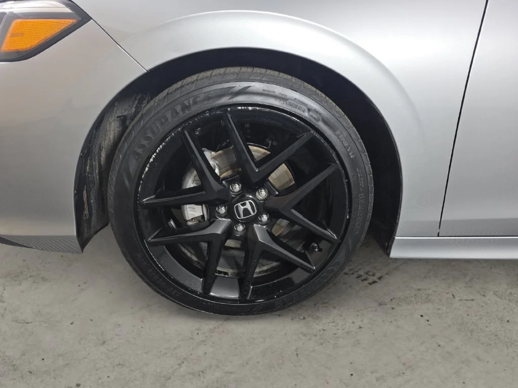 Certified Used 2025 Solar Silver Metallic Honda Sport image 9