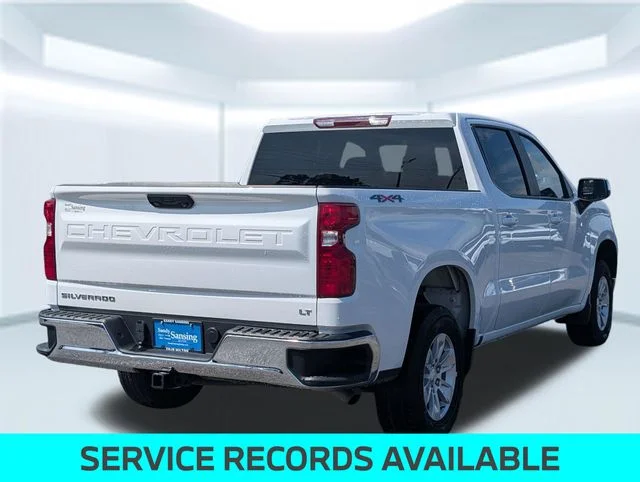 Used 2025 White Chevrolet LT image 5