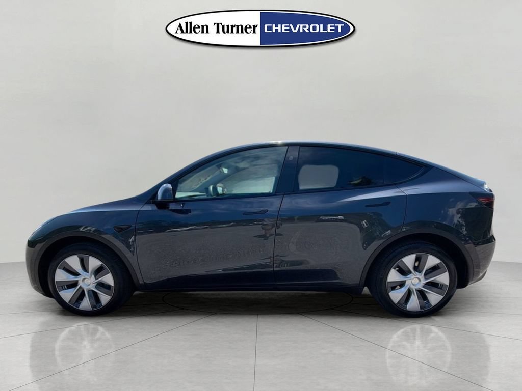 Used 2024  Tesla Long Range image 6