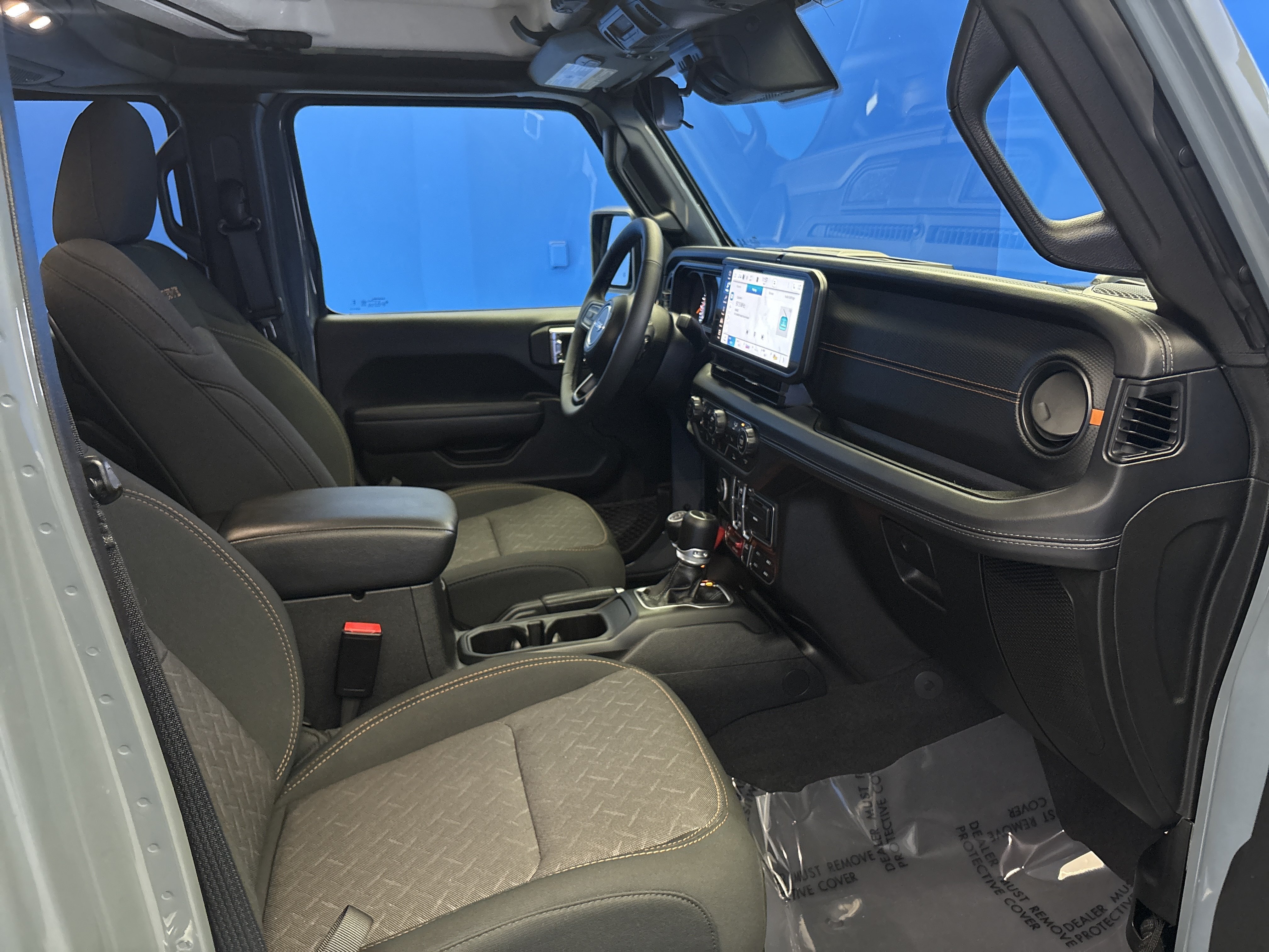 Used 2025 Anvil Clearcoat Jeep Mojave image 23