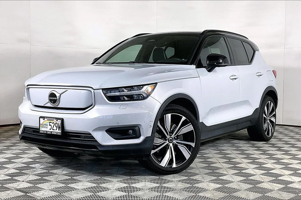2022 Volvo XC40