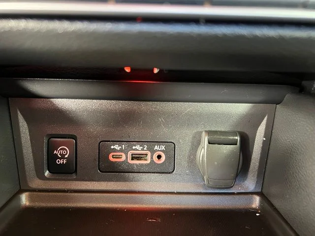 Used 2025 White Nissan SV image 26