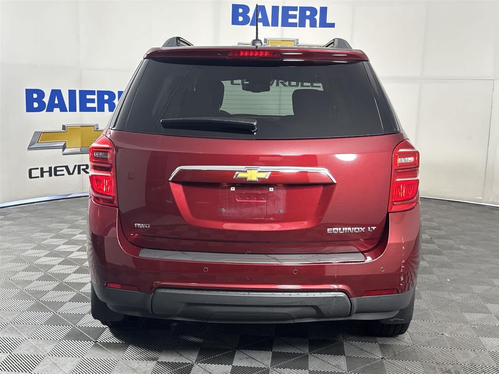 Used 2016 SIREN RED TINTCOAT Chevrolet LT image 4