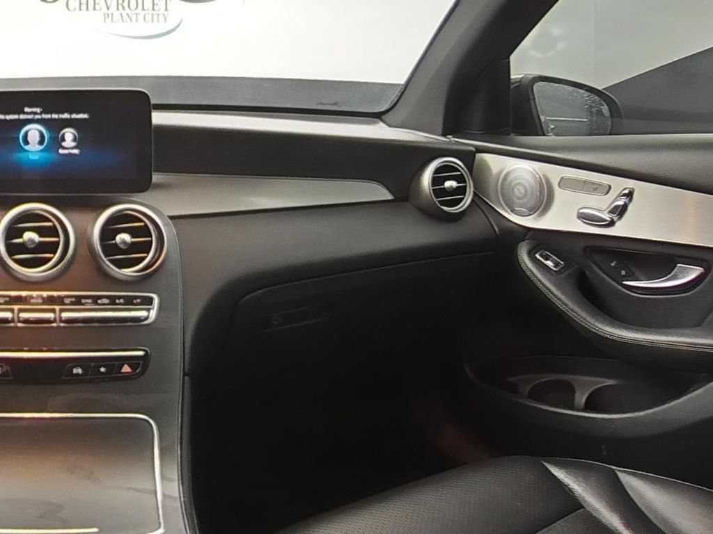 Used 2020 Black Mercedes-Benz GLC 300 image 15