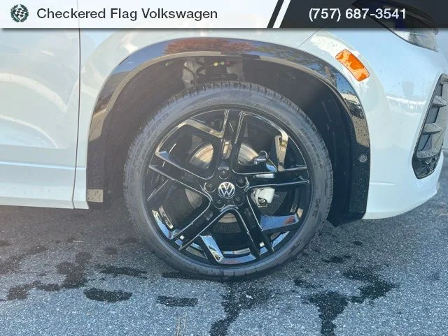 New 2026 White Volkswagen 2.0T SE R-Line Black image 4