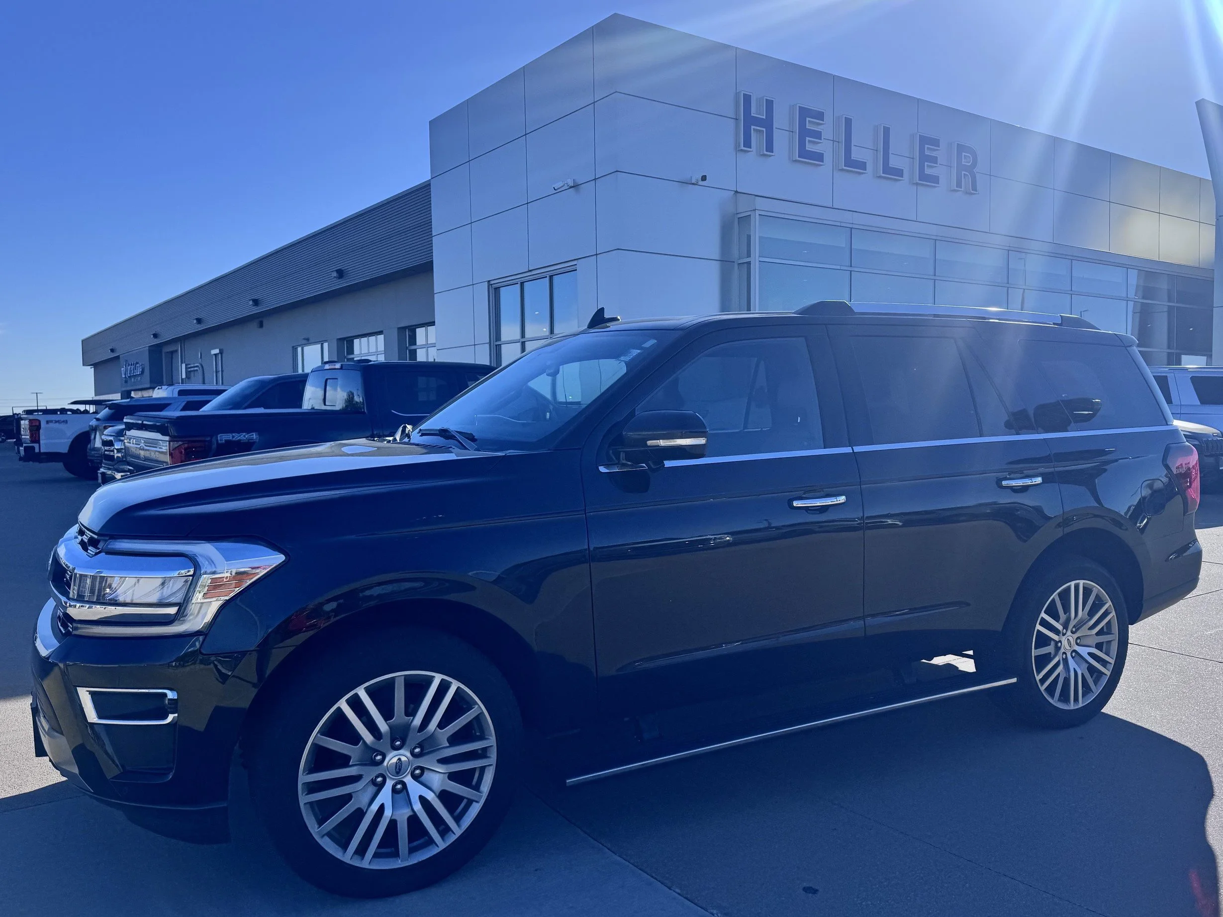 Used 2023 Agate Black Metallic Ford Limited image 3