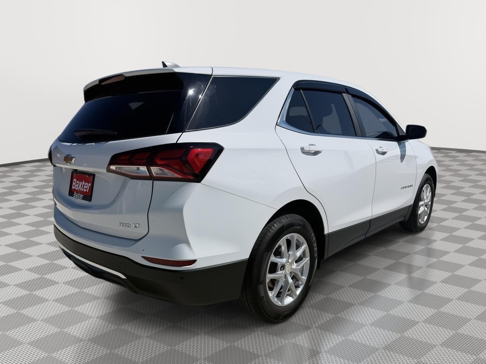 Used 2022 Summit White Chevrolet LT image 5